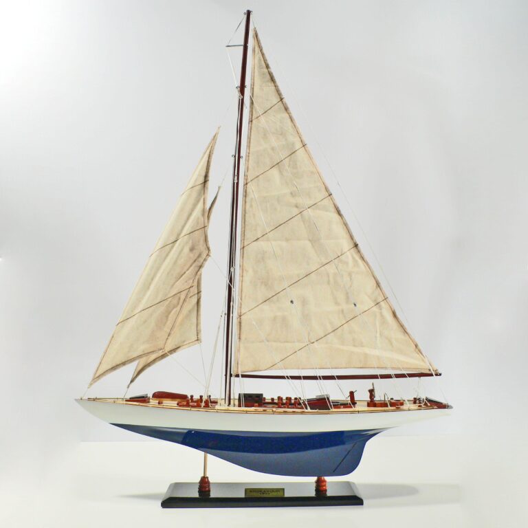 Håndlavet sejlskibsmodel af Endeavour