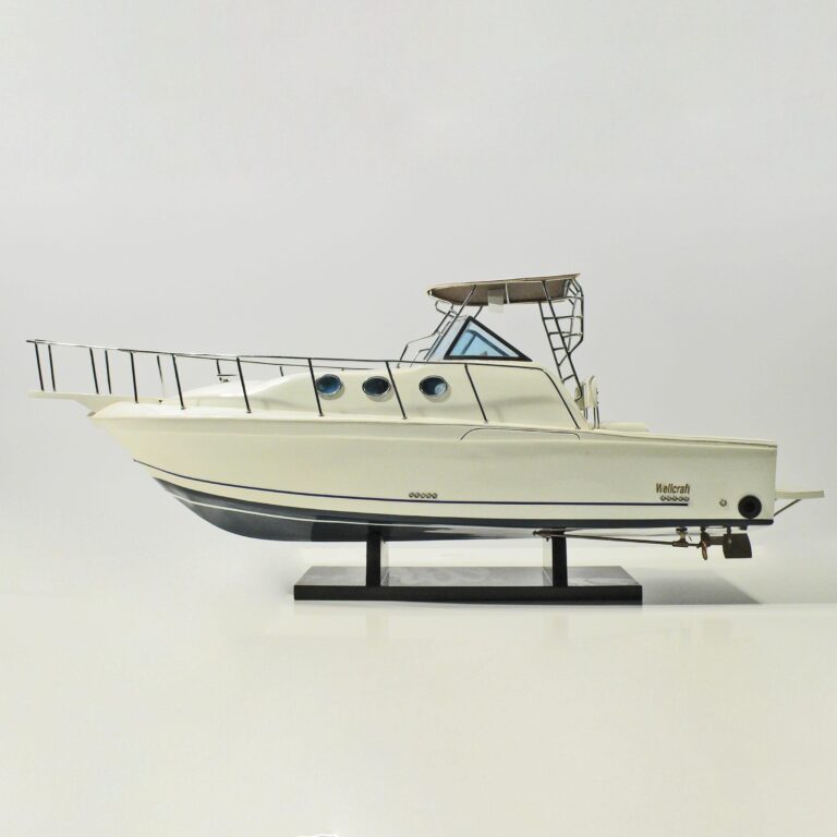 Håndlavet speedbådmodel af Wellcraft (70cm)