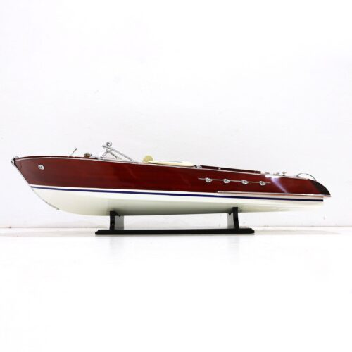 Håndlavet speedbådmodel af Italiensk hurtigbåd